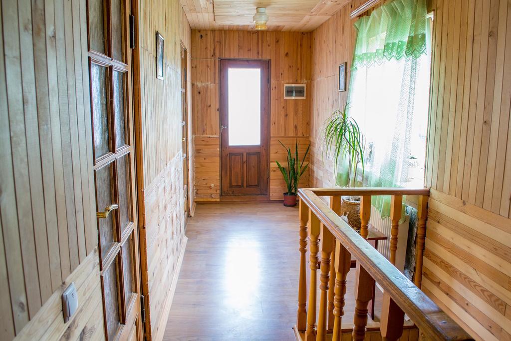 Guest House Cherepaha Kamyanets-Podilski Dış mekan fotoğraf