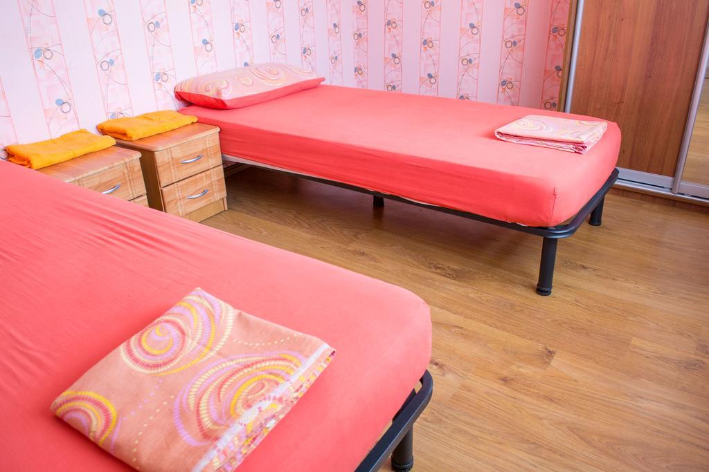 Guest House Cherepaha Kamyanets-Podilski Dış mekan fotoğraf