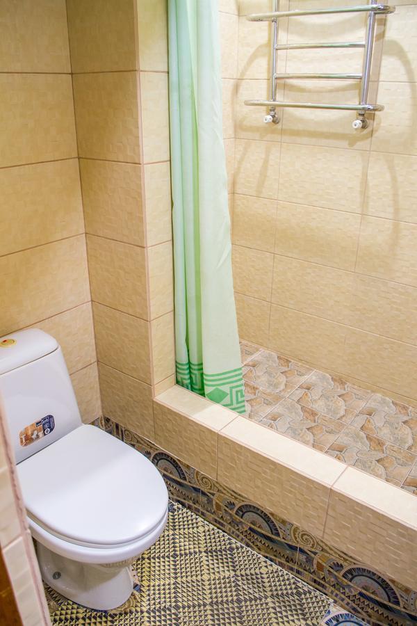 Guest House Cherepaha Kamyanets-Podilski Dış mekan fotoğraf